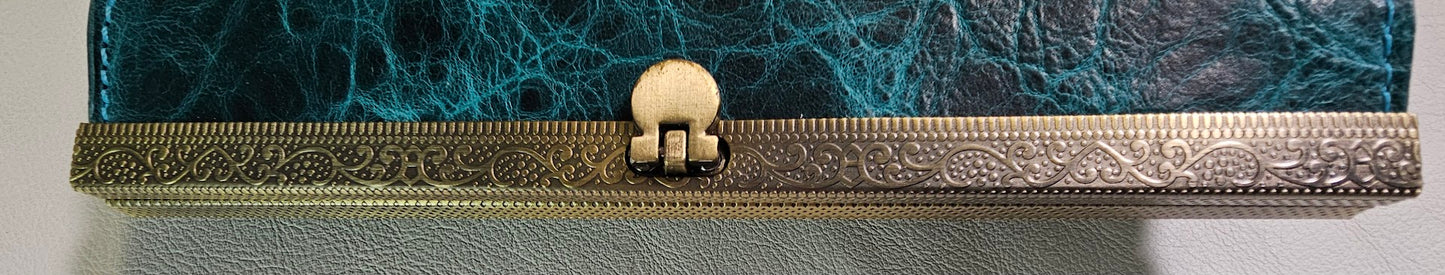 Metal Bar Frame can be used with our Zippered Clutch Template